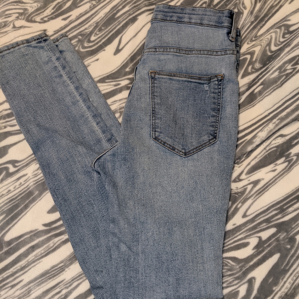 H&M jeans - Picture 2 of 4